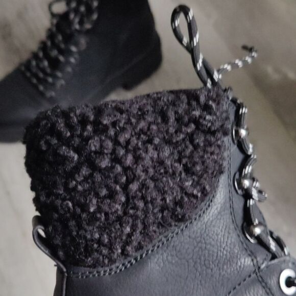 Steve Madden Keystone black faux fur bootie - Picture 5 of 10